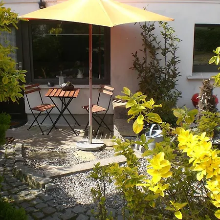 Πανσιόν Zur Weide 3*